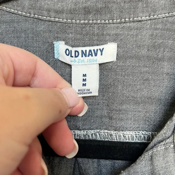 Old Navy Grey Chambray Button Down Shirt - Picture 3 of 5